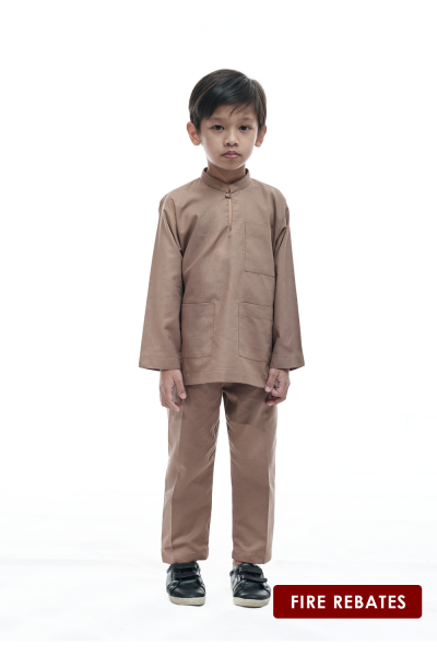 Baju Melayu Cekak Musang Kid Hirami, Clay Brown